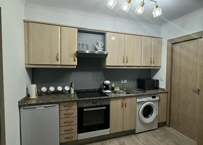 Parada En El Camino 2 * Finisterre